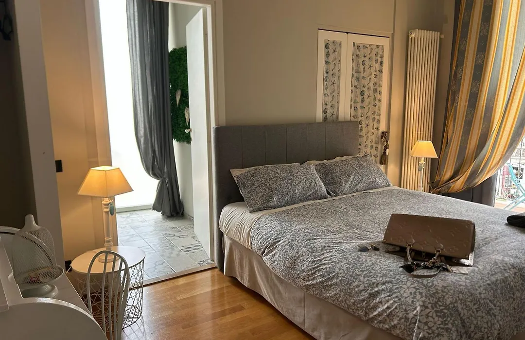Palazzo Venezia - Luxury Holiday Rooms-1
